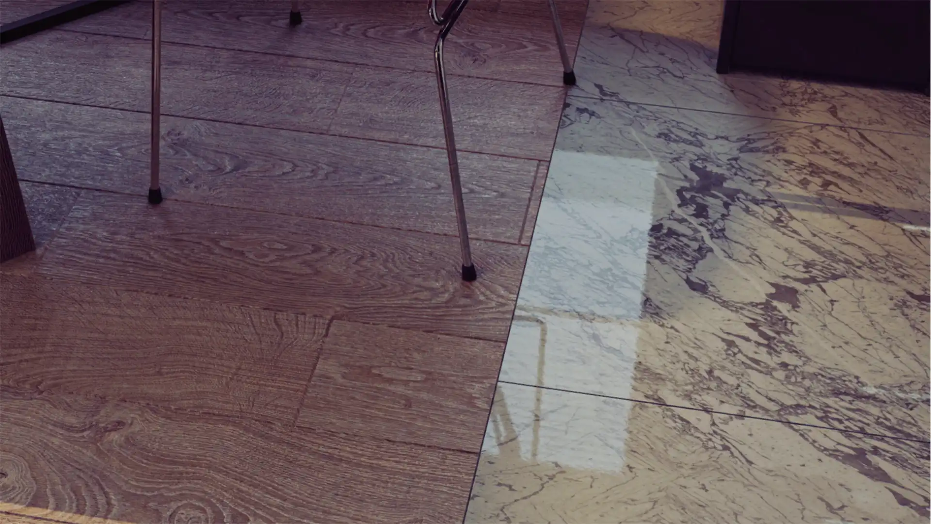 Renderização detalhe revestimentos no piso