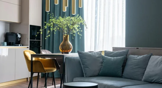 Sofá combinando com parede