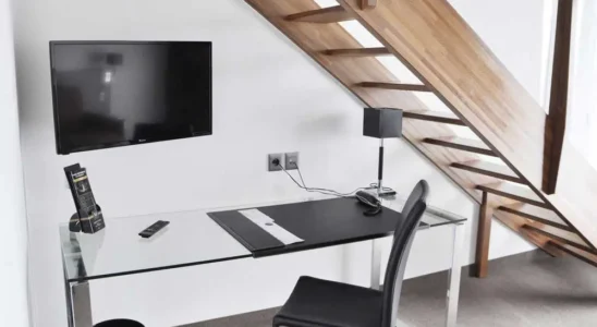 espaço embaixo da escada