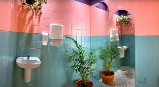 Tinta epóxi aplicada em banheiro