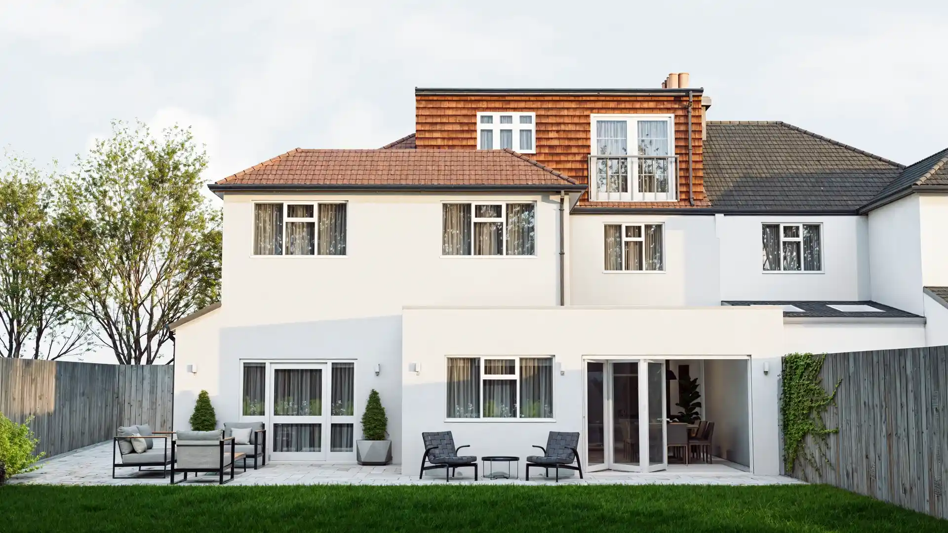 Perspectiva Fachada Posterior - Projeto Chase - UK | FirstScale/ MM Planning & Architecture