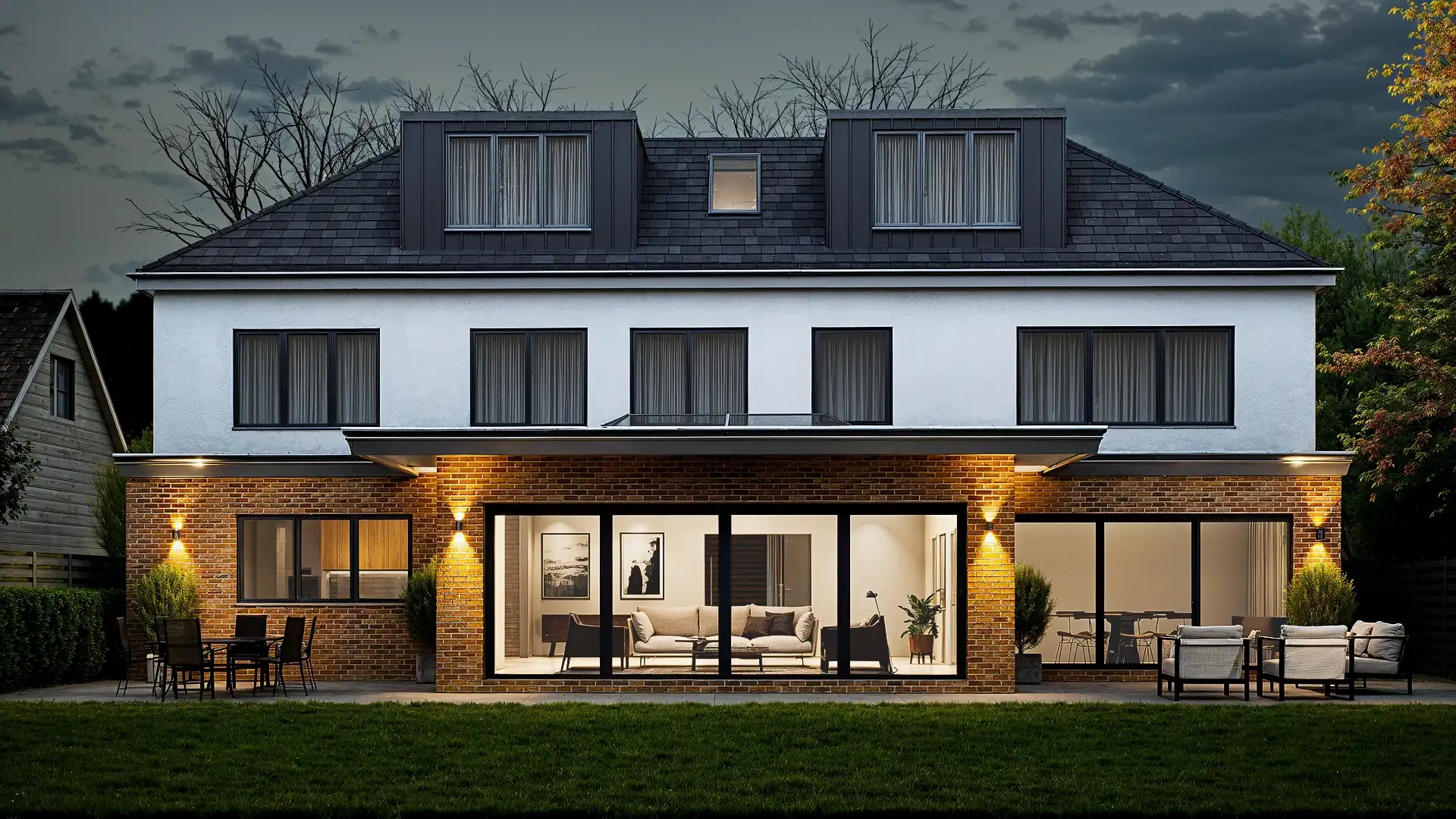 Windsor Greenwood - Back View - Night